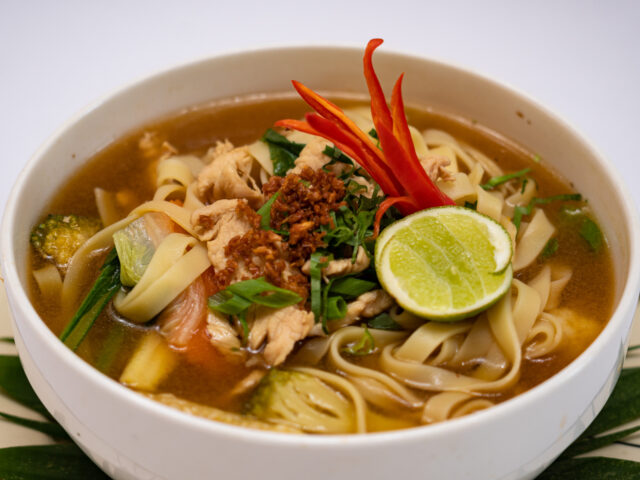Mei-Loeung-Yellow-Noodle-Soup-with-Chicken
